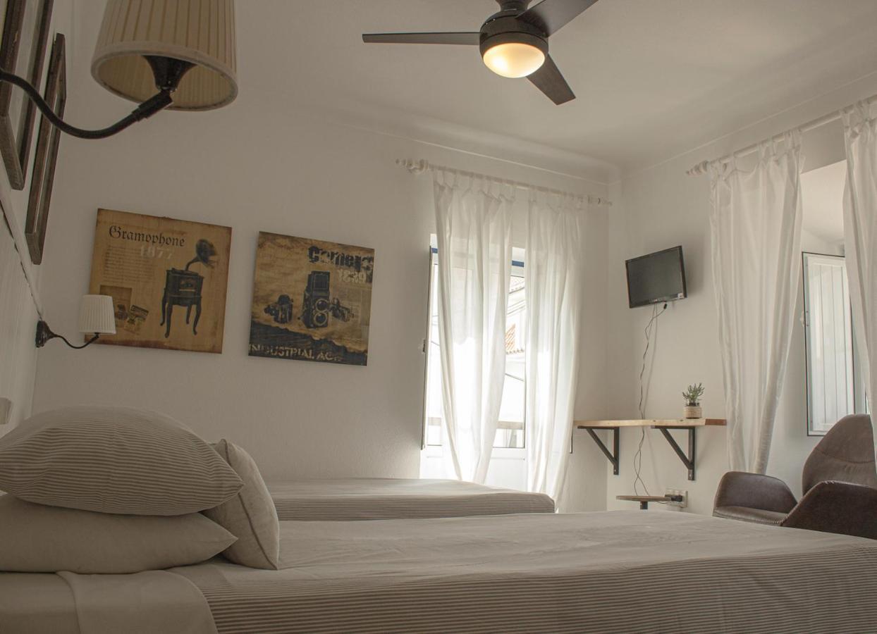 Vinnus Guesthouse Ericeira Exteriör bild