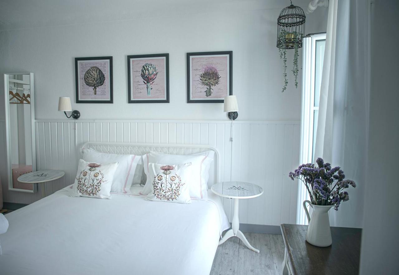 Vinnus Guesthouse Ericeira Exteriör bild